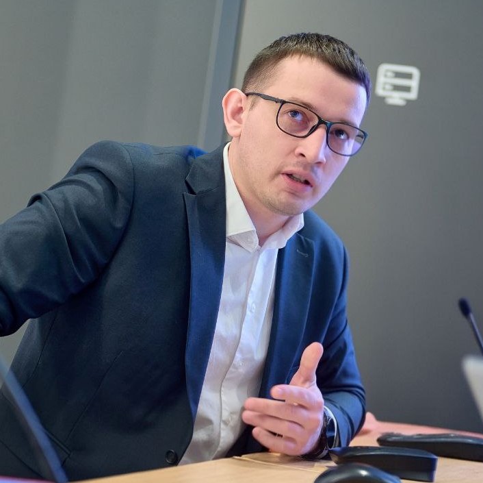 Амбросов Анатолий